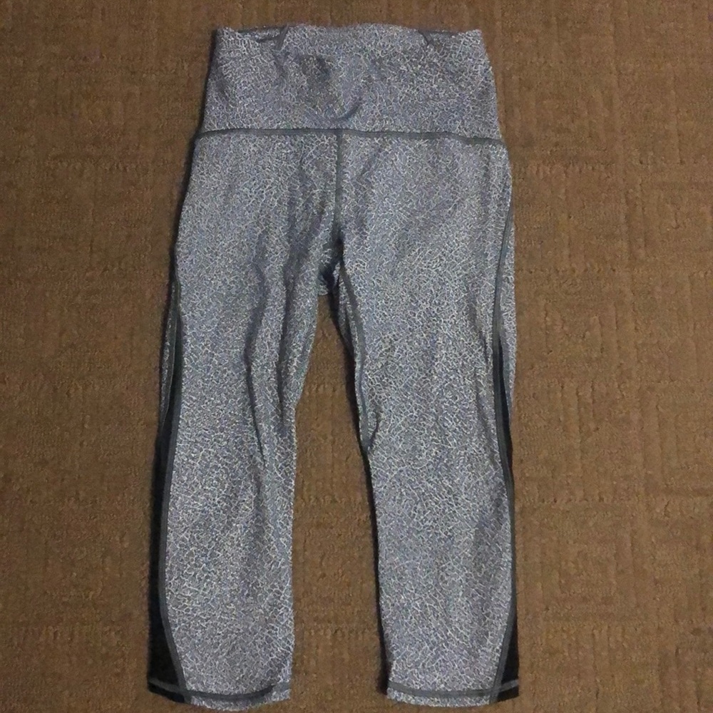 Lululemon cropped leggings